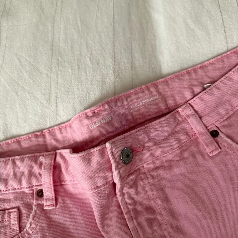 Old Navy Women's Pink Cutoff Shorts - Picture 1 of 2